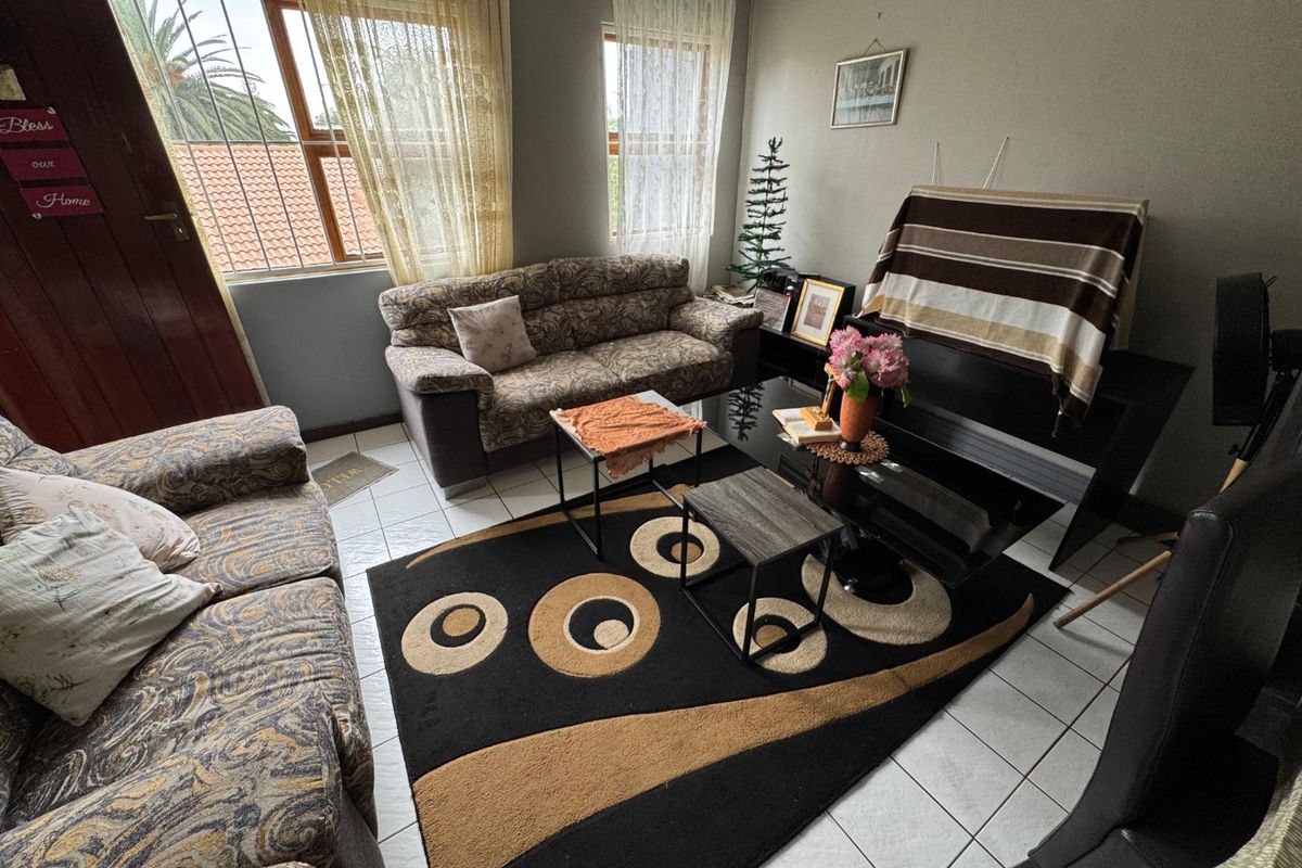 DREAM HOME ALERT! - Photo 2