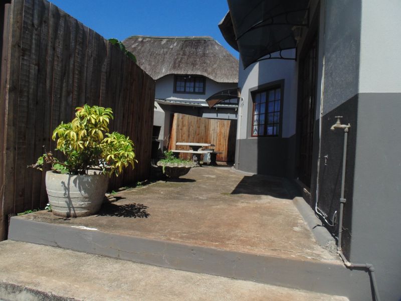 3 BEDROOM UNIT FOR SALE - Photo 6