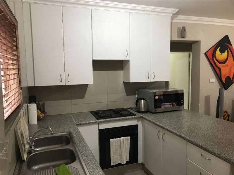 Cozy Home with Essential Amenities - Photo 3