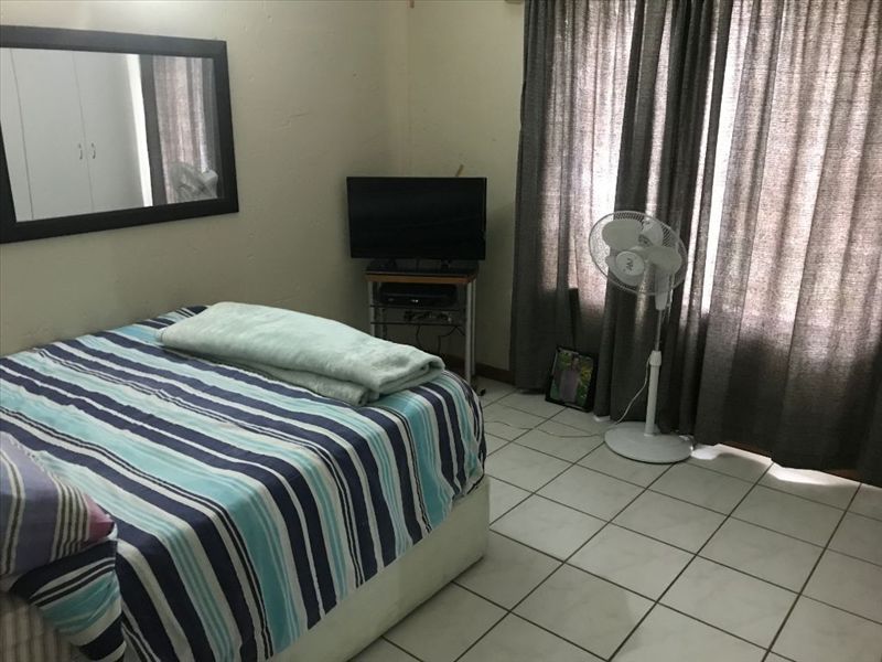 Cozy Home with Essential Amenities - Photo 10