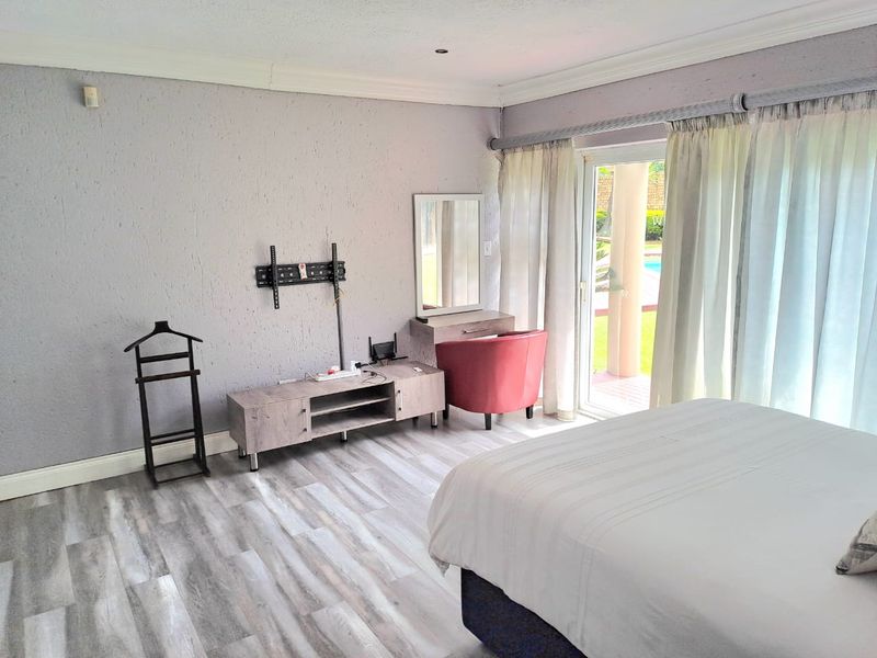 Exquisite Luxury Home with Modern Comforts - Photo 10