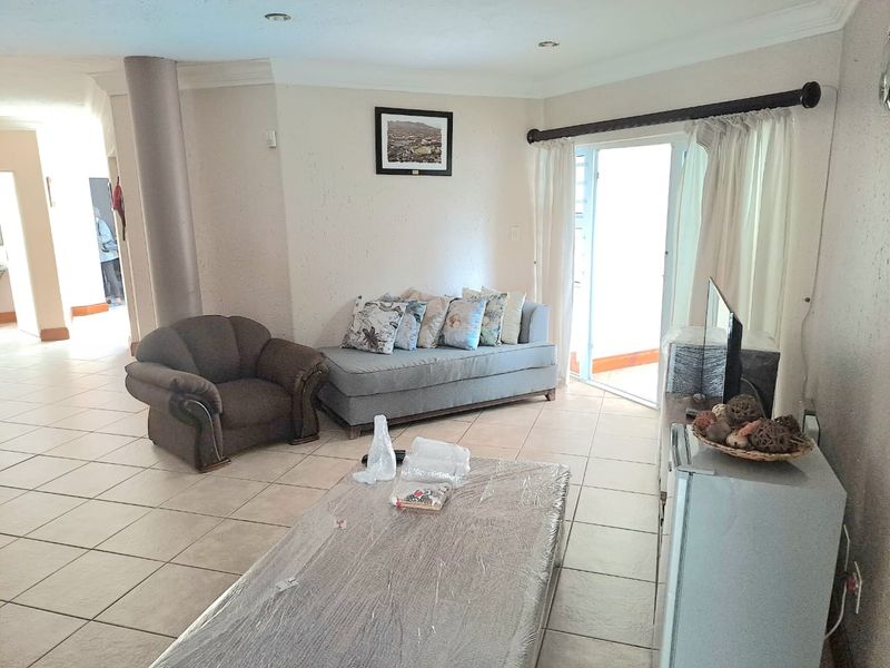 Exquisite Luxury Home with Modern Comforts - Photo 8