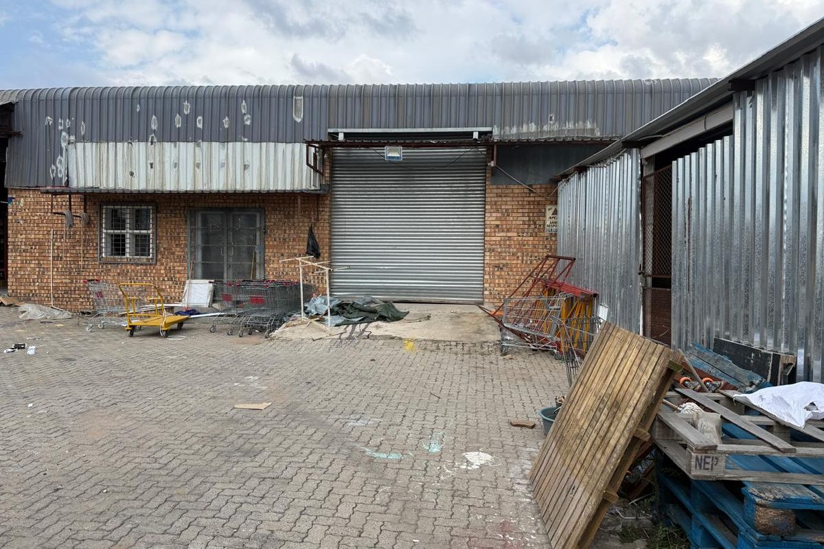 INDUSTRIAL PROPERTY TO LET IN LADINE!!! - Photo 3