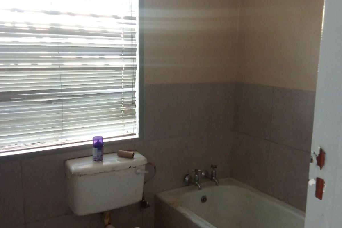 House For Sale/ Business Property  - Photo 4