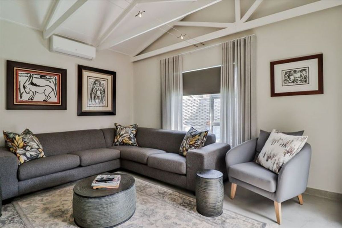 Elegant Four-Bedroom Home with Pool and Study - Photo 2