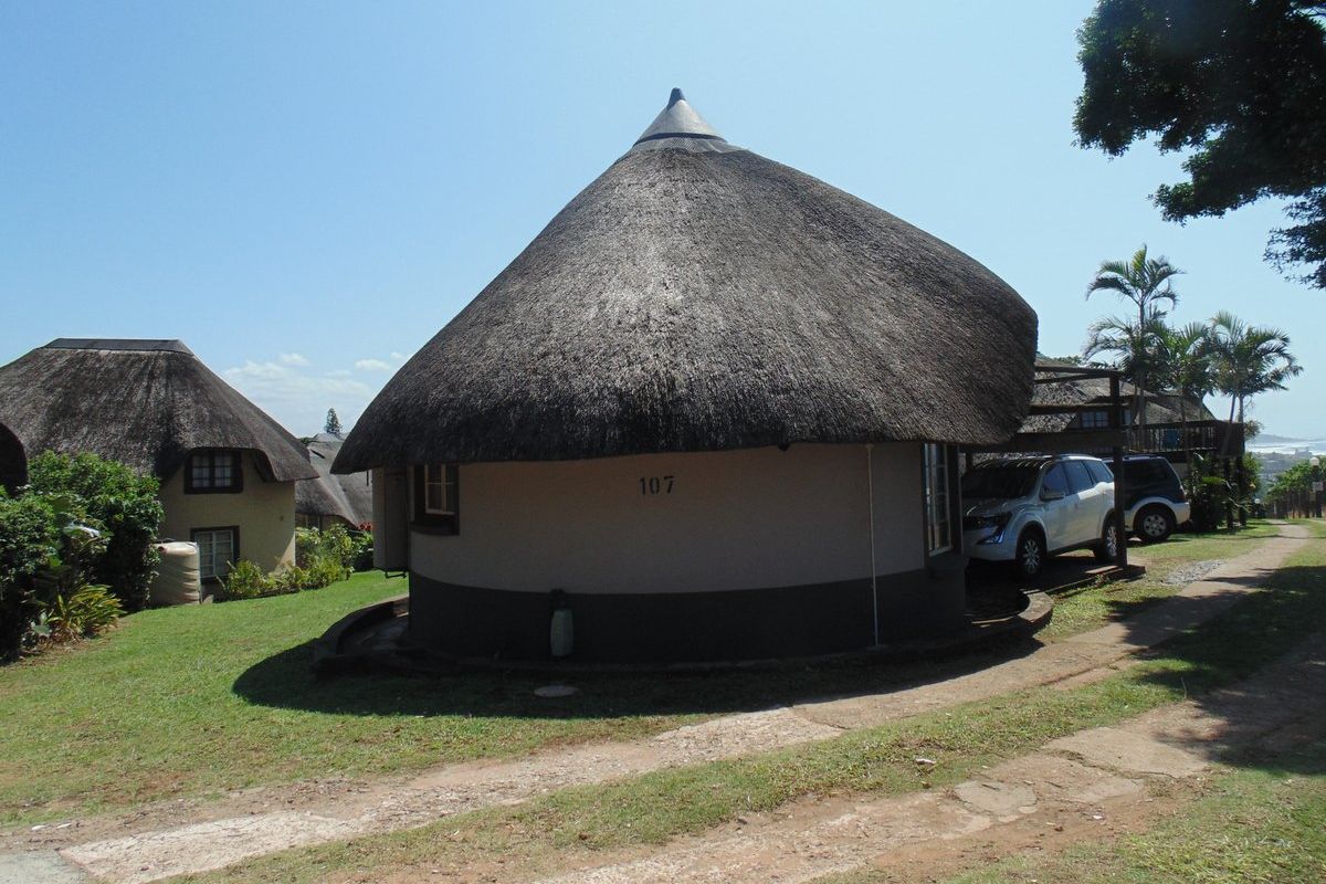 1 BEDROOM UNIT WITH LOFT, DECK AND SEA VIEW IN HIBBERDENE - Photo 2