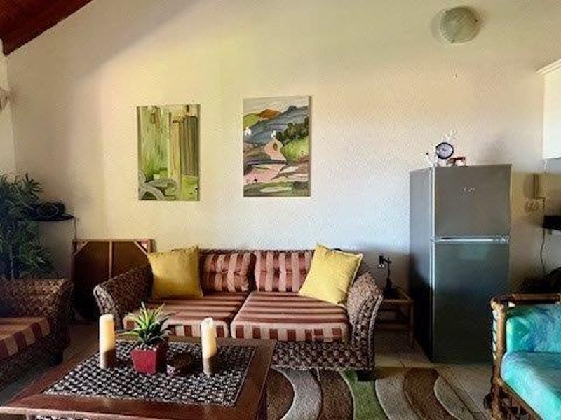 Modern Coastal Townhouse With Stunning Sea Views – Fully Furnished & Includes A Beach Buggy! - Photo 10