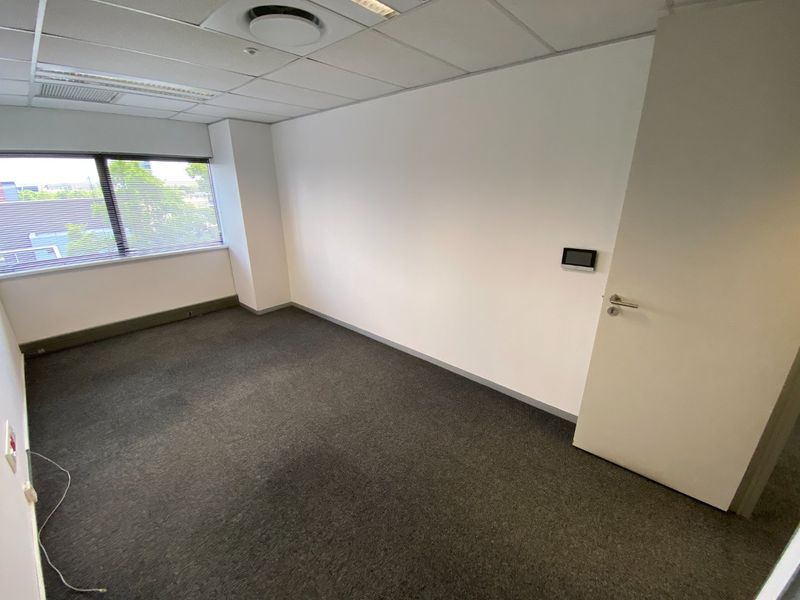 P-Grade Office Suite Available In Midrand - Photo 10