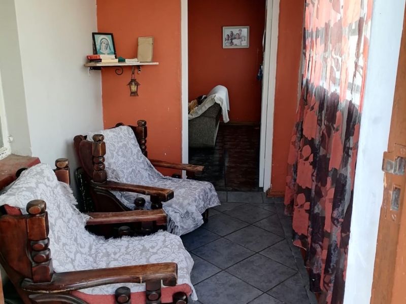 Spacious family home with entertainment  - Photo 5