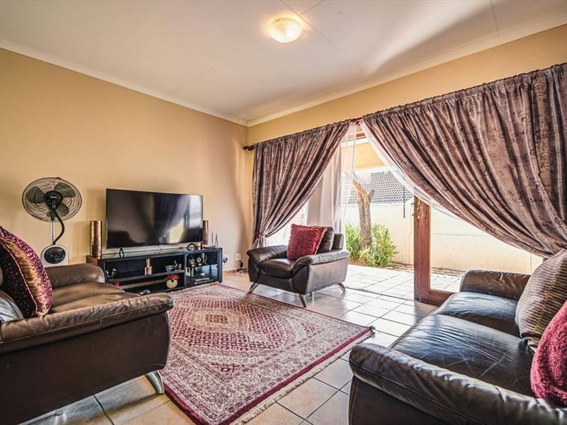 Charming Home with Practical Features - Photo 2