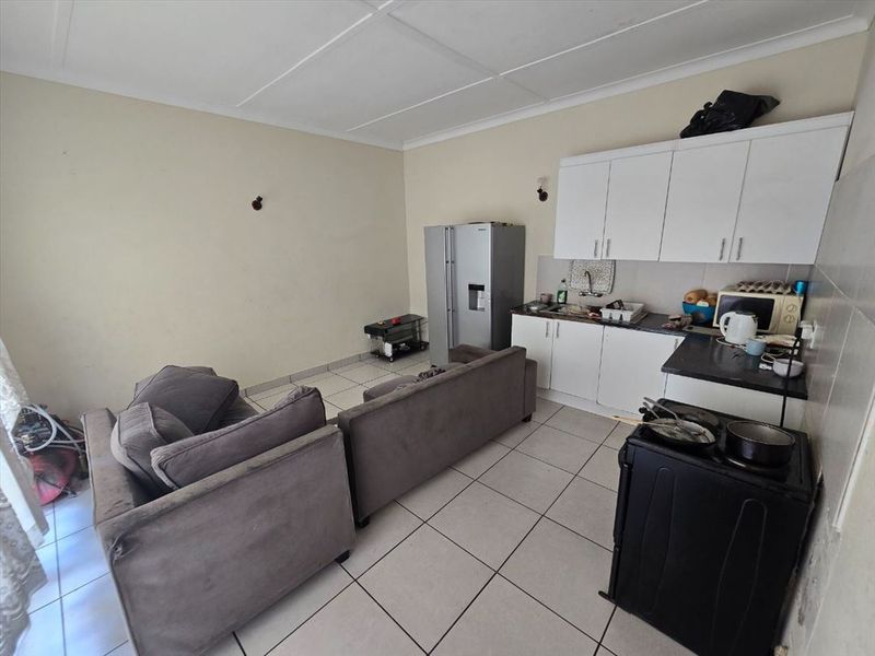 What a Buy - Photo 2