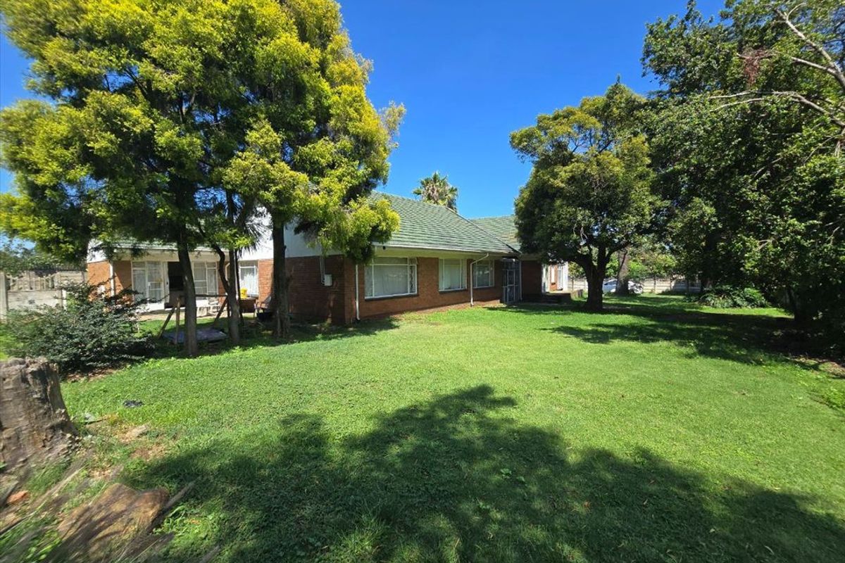 What a Buy - Photo 3