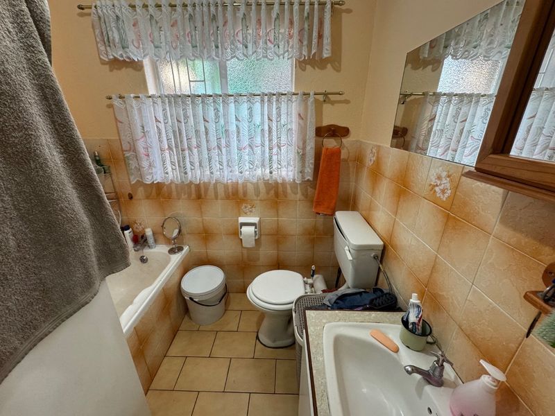 Cozy Family Home with Ample Space and Practical Features - Photo 8