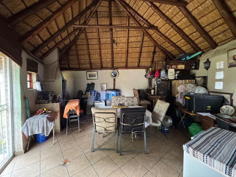 Cozy Family Home with Ample Space and Practical Features - Photo 6