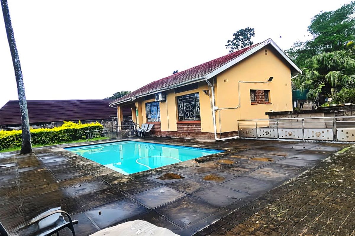 Cozy and Comfortable Lifestyle - Photo 2