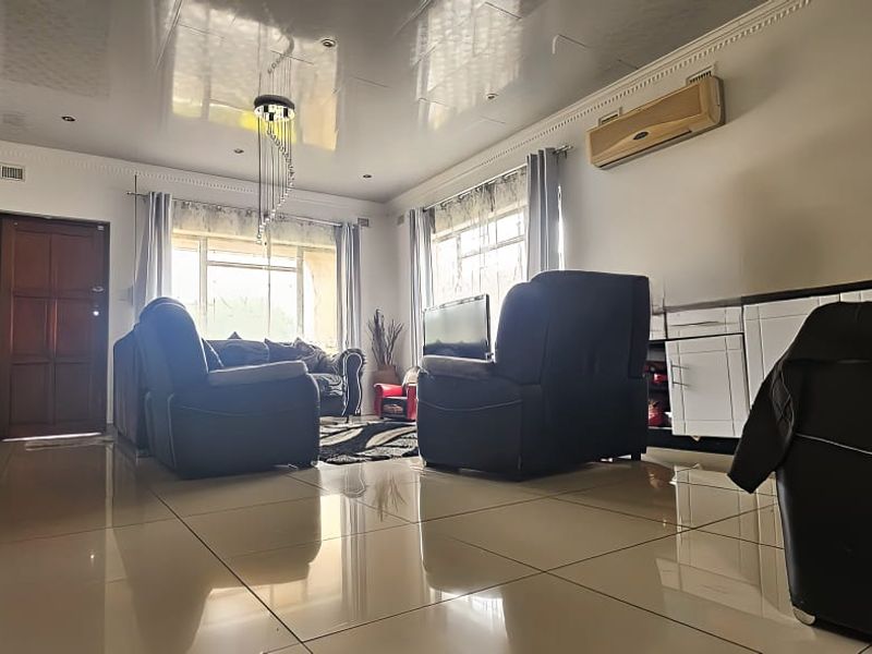 Cozy and Comfortable Lifestyle - Photo 7