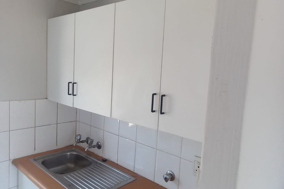 2 Bedroom apartment in Birchleigh - Photo 3