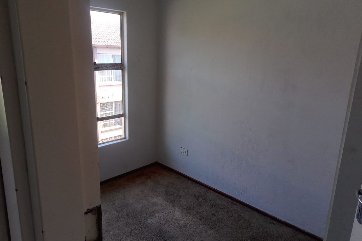 2 Bedroom apartment in Birchleigh - Photo 5