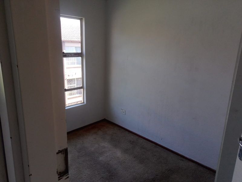 2 Bedroom apartment in Birchleigh - Photo 5