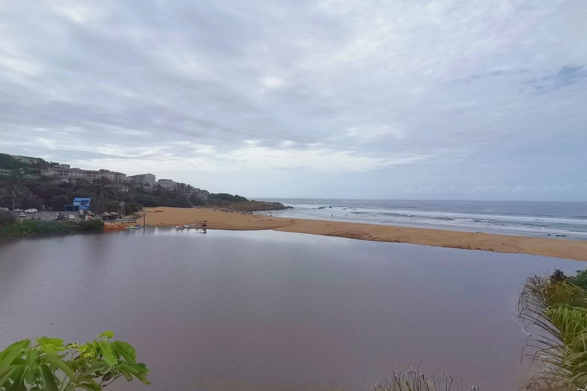 Multi Level Unit with spectacular sea and lagoon views - Photo 5