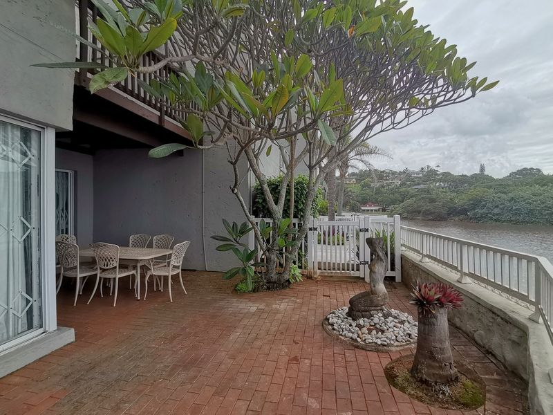 Multi Level Unit with spectacular sea and lagoon views - Photo 1