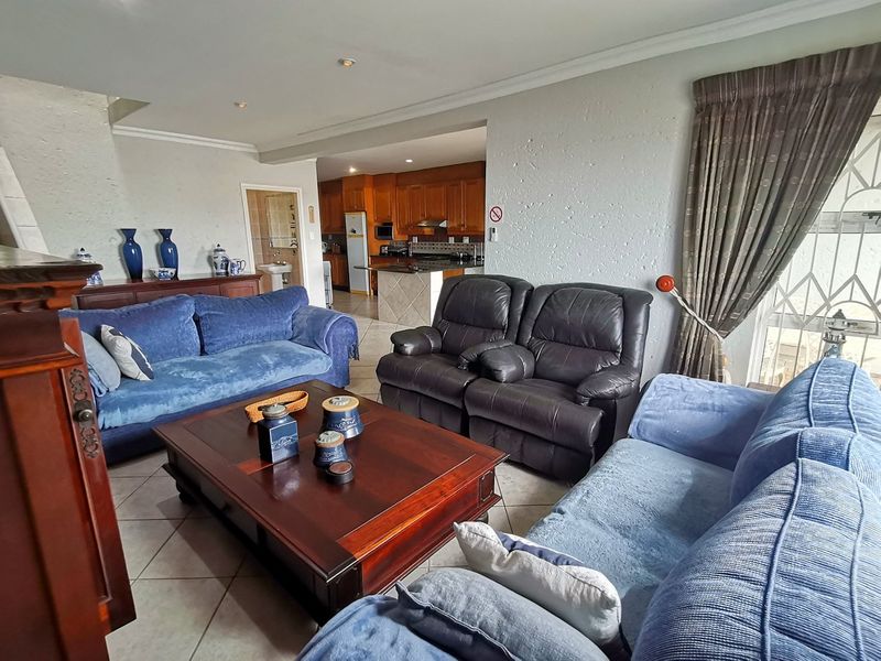 Multi Level Unit with spectacular sea and lagoon views - Photo 7