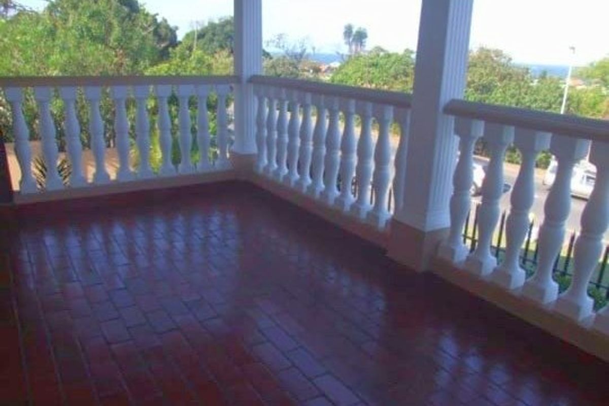 Four units for the price of one  - Photo 5