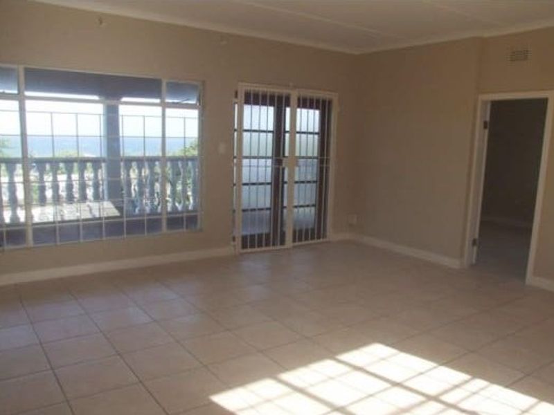 Four units for the price of one  - Photo 10