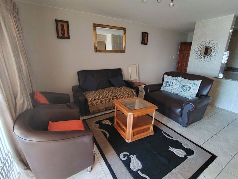 Unit level with parking area but ground floor - Photo 6