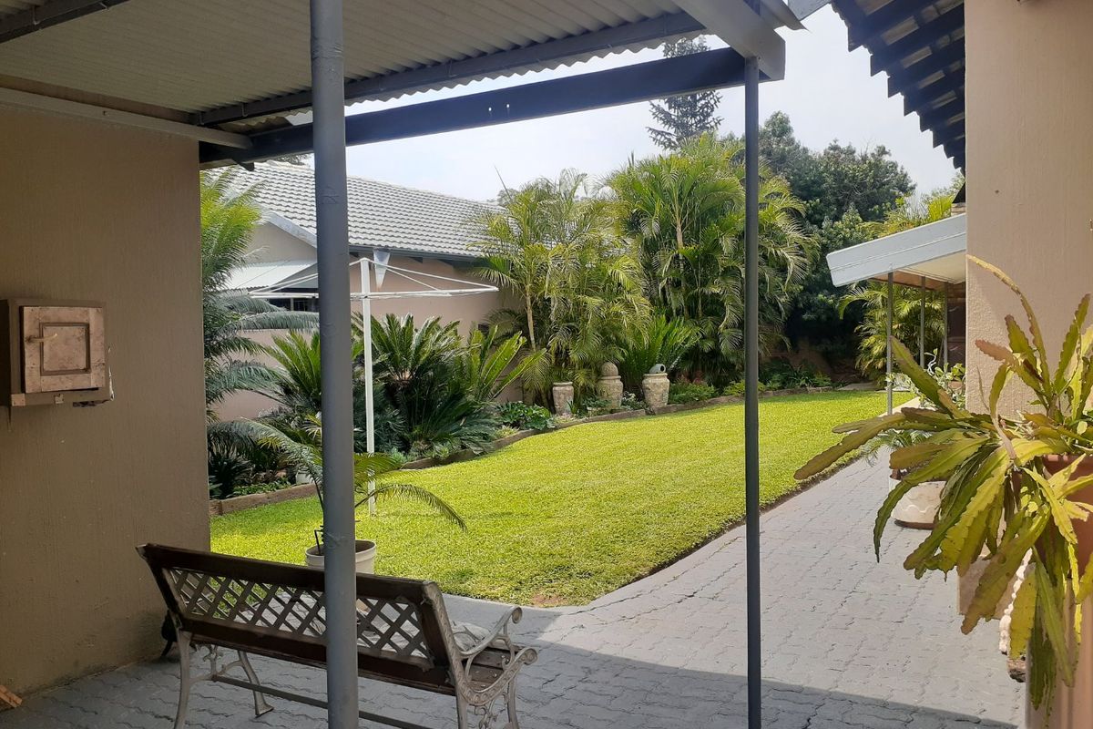 For SALE!! 3 Bedroom Townhouse in Florauna - Photo 4