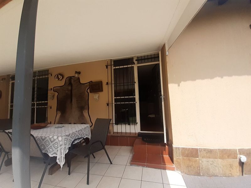 For SALE!! 3 Bedroom Townhouse in Florauna - Photo 7