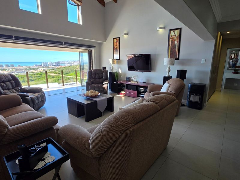 Large House... Separate Apartment... Excellent Mountain and Ocean Views !!! - Photo 7