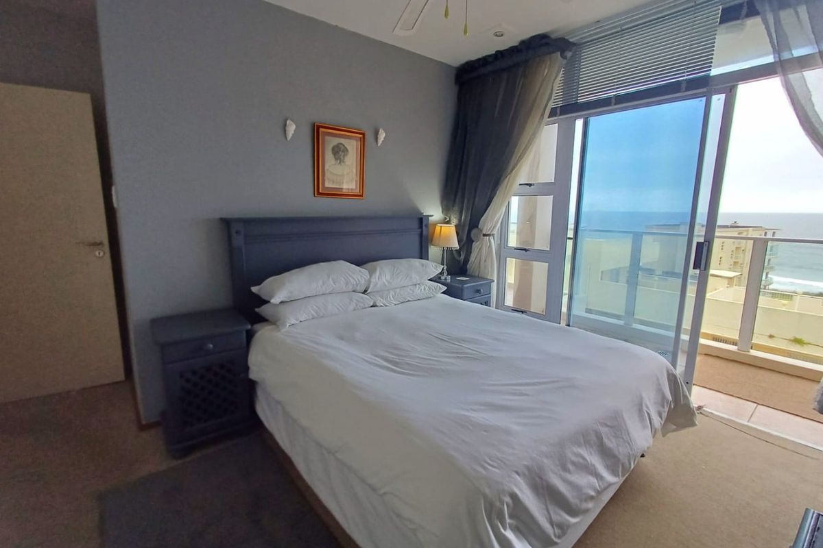 Elegant fully furnished 3-bedroom, 2-bathroom apartment for sale in Manaba, Hibiscus Coast - Photo 4