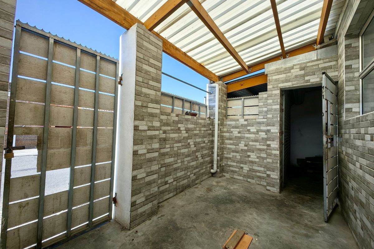 Location, Location , Location!!! - Photo 4
