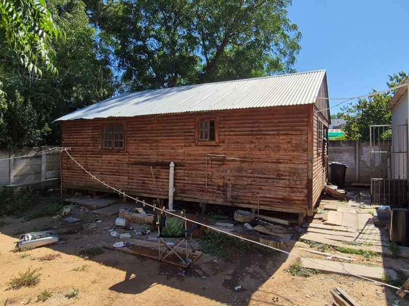 Great position freestanding family home  - Photo 7