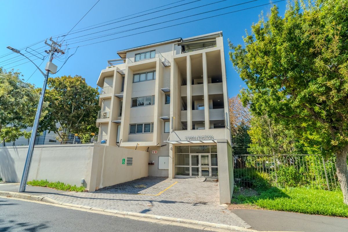 Welcome to 21 on Wellington – a modern sanctuary where style and comfort blend seamlessly in the vibrant heart of Upper Wynberg. - Photo 3