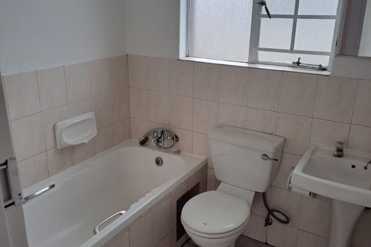 A Perfectly Designed Home for Comfort and Convenience - Photo 4