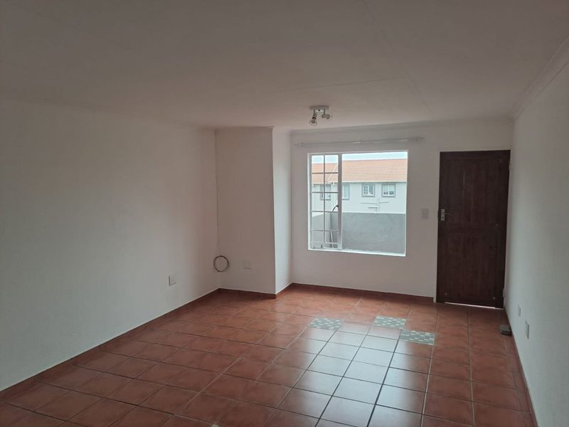 A Perfectly Designed Home for Comfort and Convenience - Photo 9