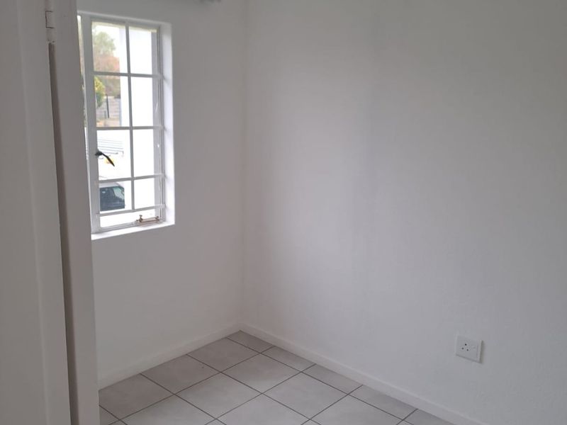 A Perfectly Designed Home for Comfort and Convenience - Photo 2