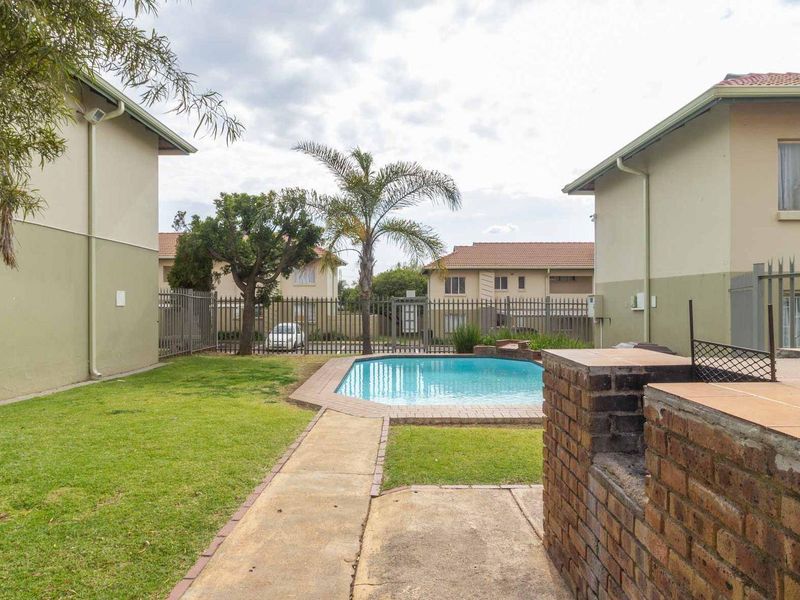 Great Stater or Investment Unit For Sale! - Photo 8