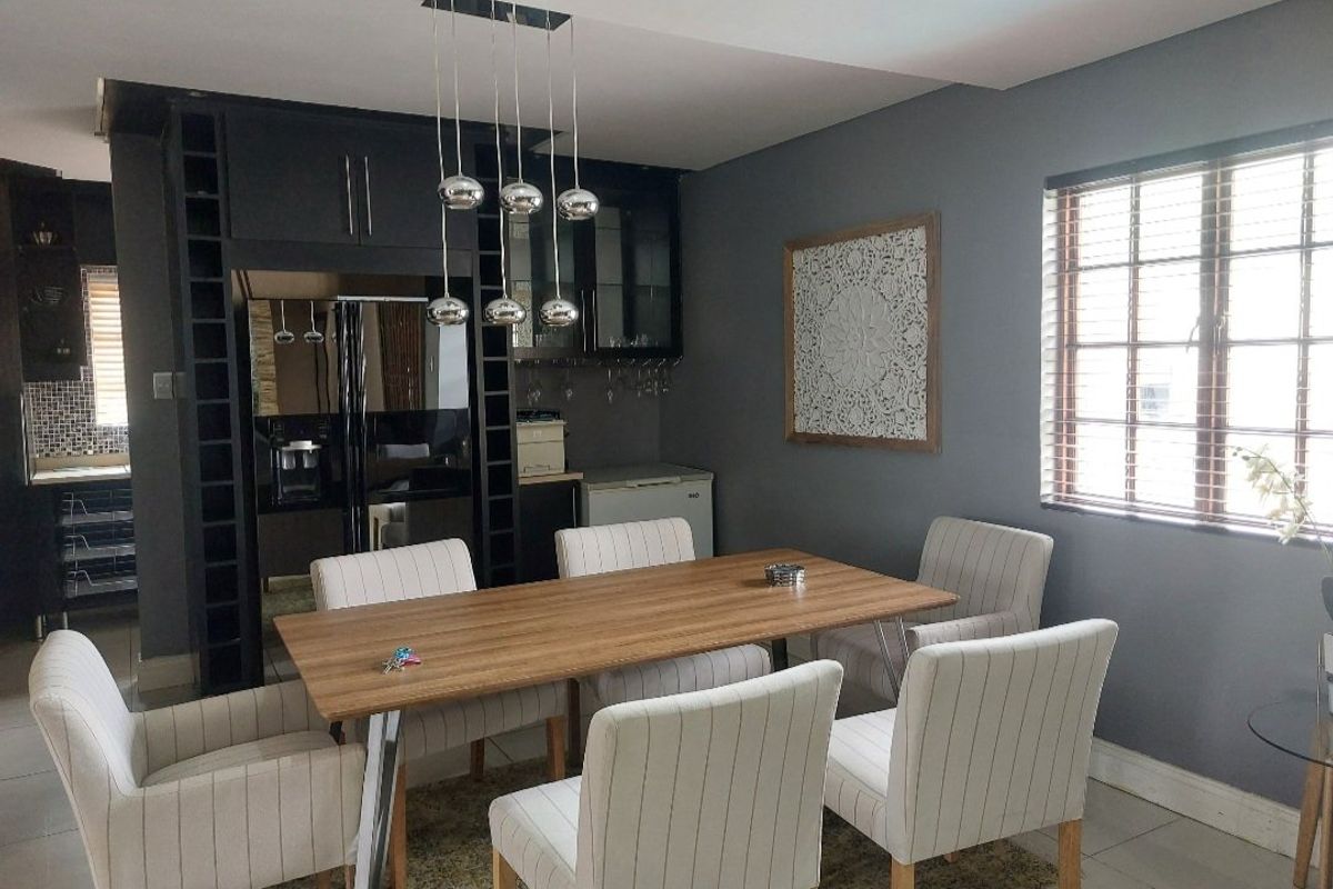 Stunning 3 Bedrooms Freestanding Home in Nelsville - Photo 4