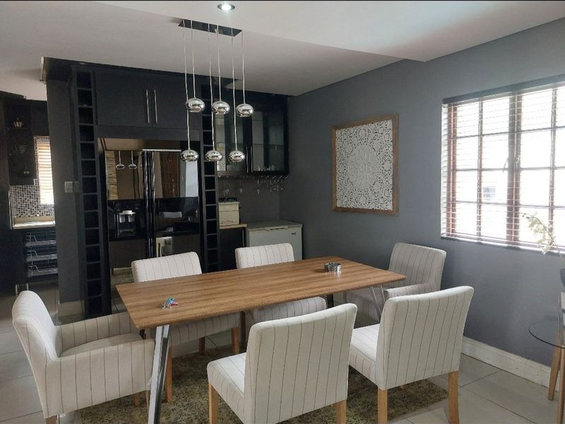 Stunning 3 Bedrooms Freestanding Home in Nelsville - Photo 4