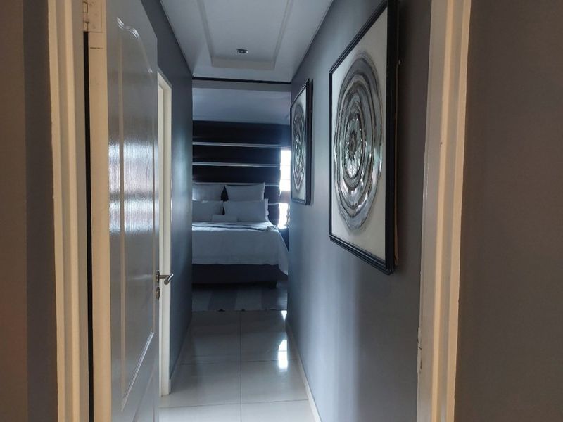 Stunning 3 Bedrooms Freestanding Home in Nelsville - Photo 8