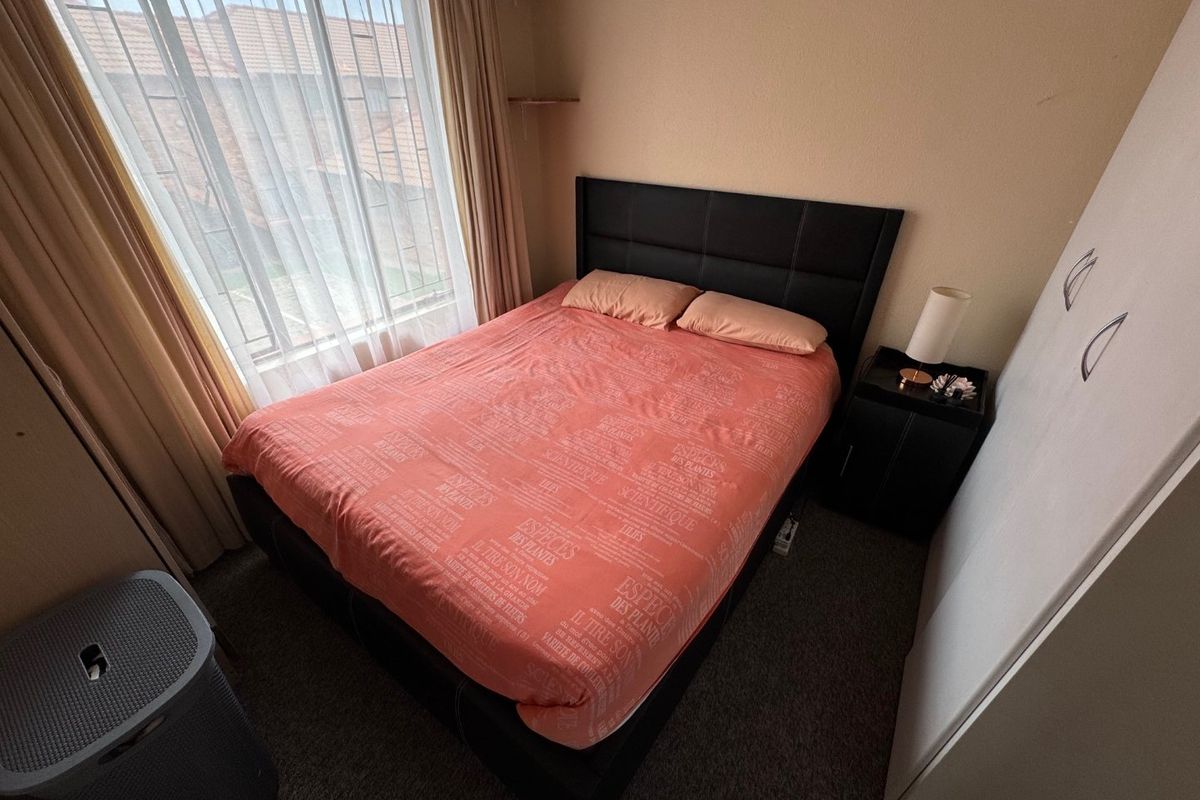 ChatGPT said: Cozy Family Home with Comfortable Features - Photo 5