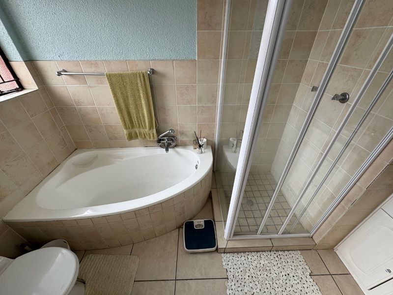 ChatGPT said: Cozy Family Home with Comfortable Features - Photo 7