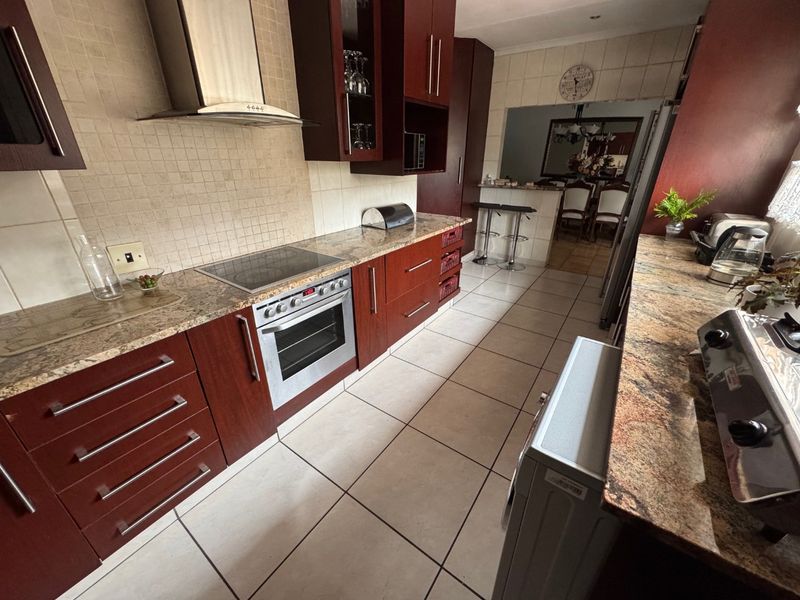 Elegant Family Home with Modern Amenities - Photo 3