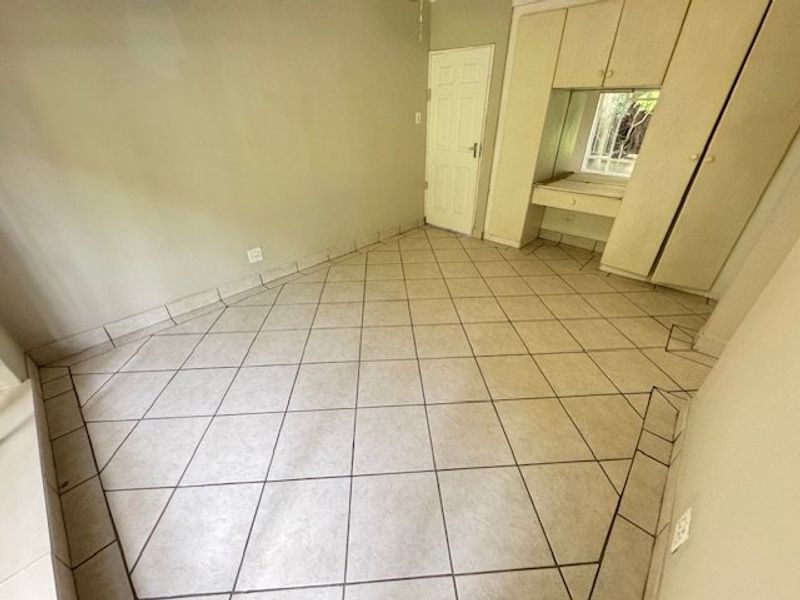 Spacious Family Home with Multiple Living Areas - Photo 10