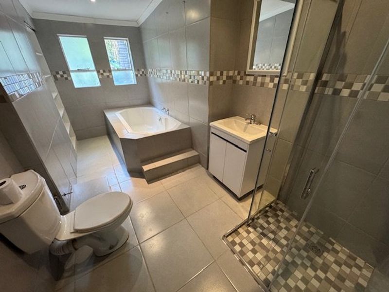 Spacious Family Home with Multiple Living Areas - Photo 6