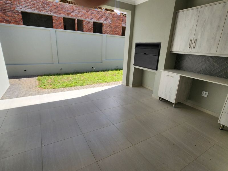 Stunning New House Direct from Decelopers - Photo 6