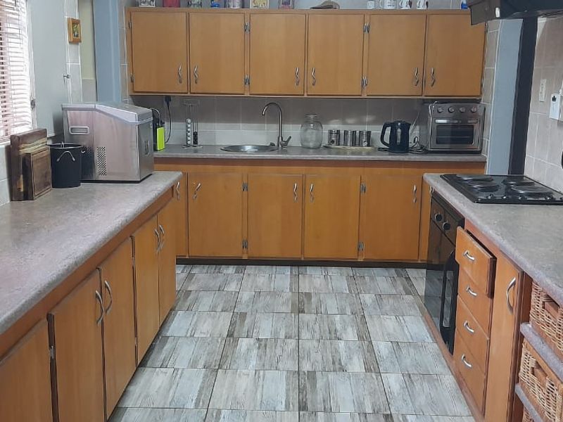 Move-In Ready Gem: Your Perfect Home Awaits - Photo 10